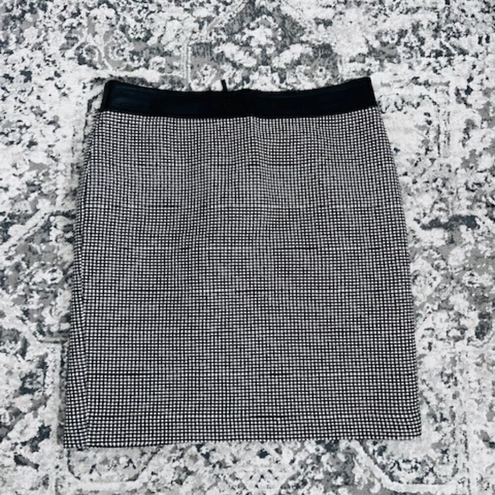 Ann Taylor Textured A-Line Skirt size 14